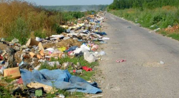 NEPRAVILNO ODLAGANJE AMBALAŽE OD PESTICIDA