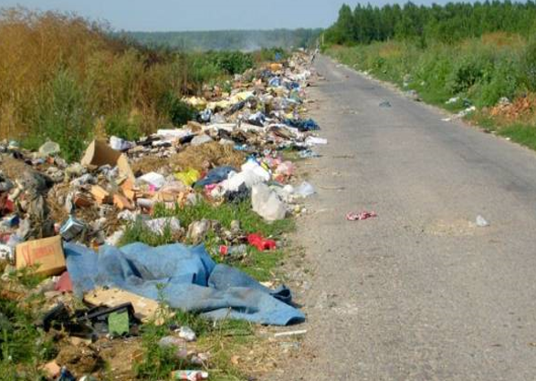 NEPRAVILNO ODLAGANJE AMBALAŽE OD PESTICIDA